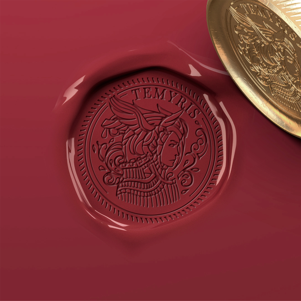 Temyris, L’Essence de l’Amazone Moderne : Quand l’Élégance est une Force