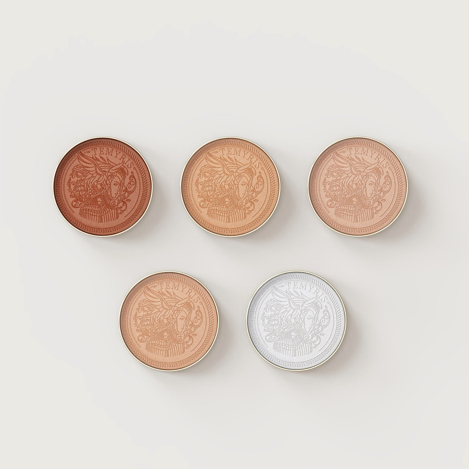 The Eclat de Sardonyx beauty gift set/minaudière 