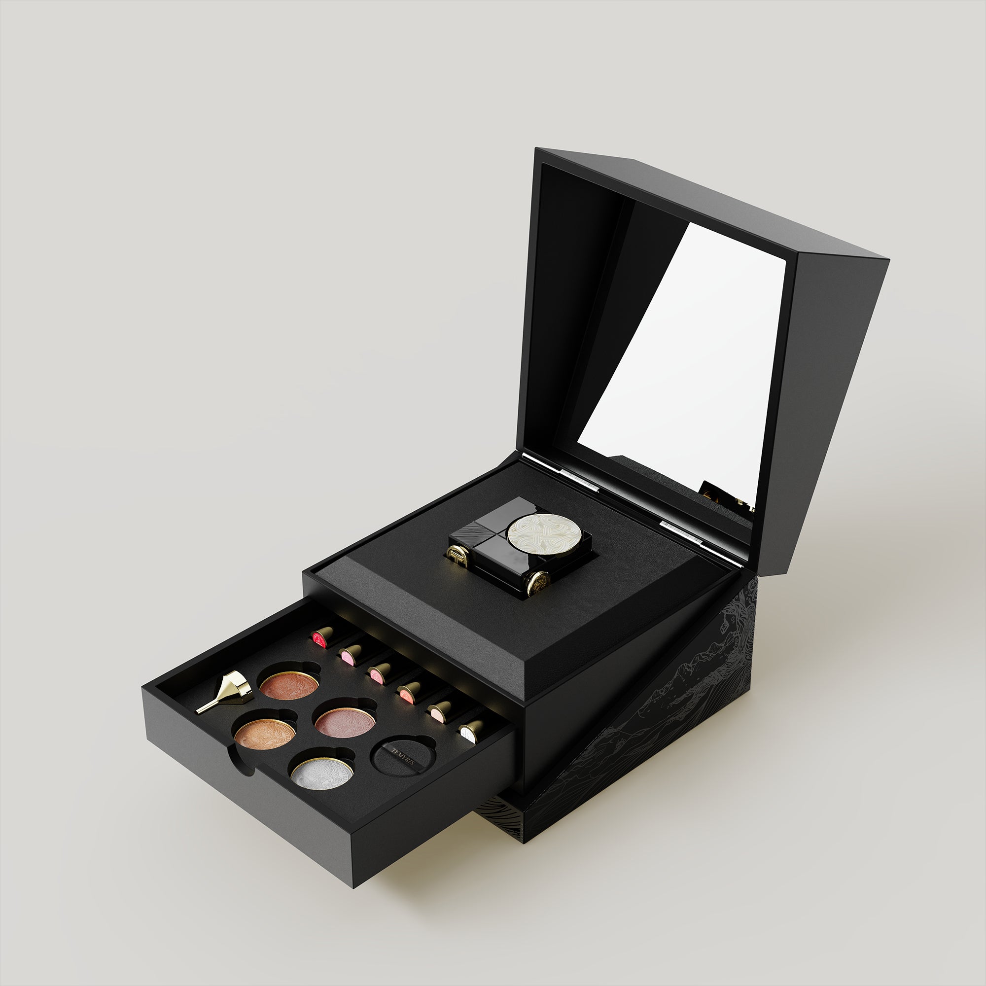 The Eclat de Sardonyx beauty gift set/minaudière 