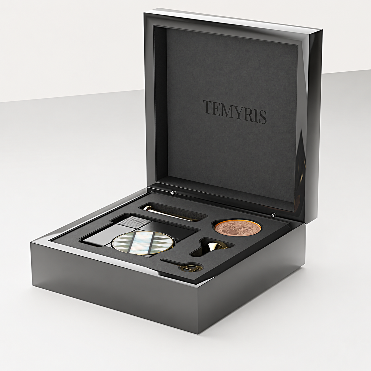 Beauty Minaudière - Mother of Pearl Radiance
